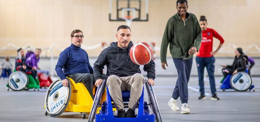 Démonstration basket fauteuil Crédit photo : Nicolas Moulard - Seine-Saint-Denis