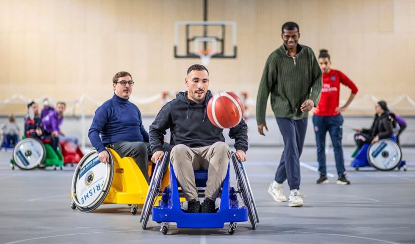 Démonstration basket fauteuil Crédit photo : Nicolas Moulard - Seine-Saint-Denis